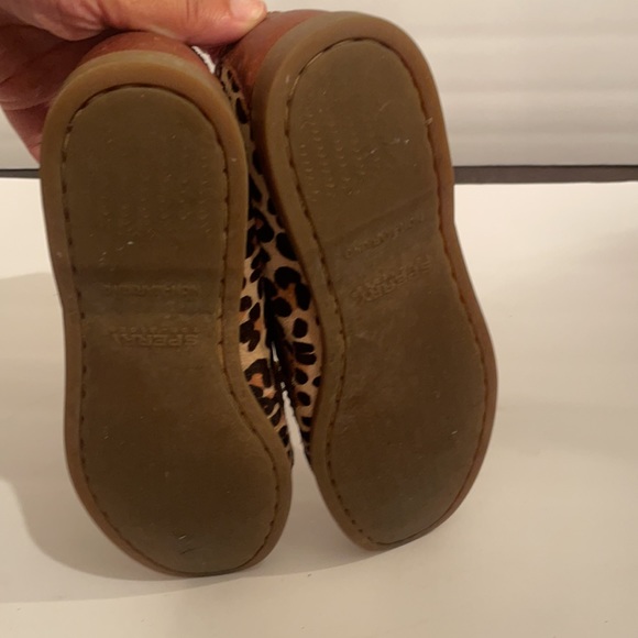 Sperry's leopard print size 8 - Picture 4 of 4